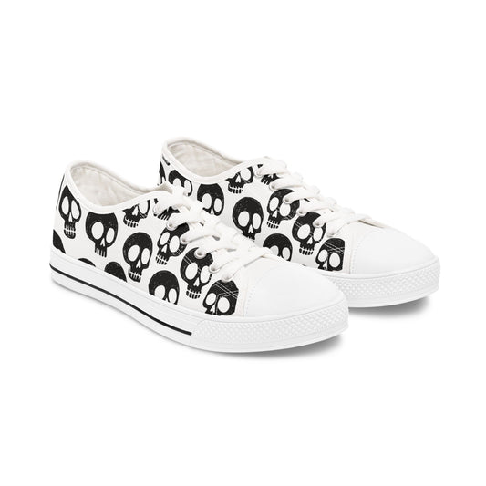 Skull Pattern - WOMEN'S low-top sneakers (black or white)